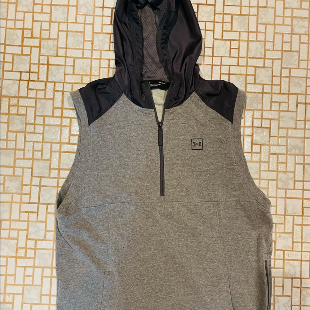 Mens Under Armour Sleeveless Hoodie Size L Fitted Cut